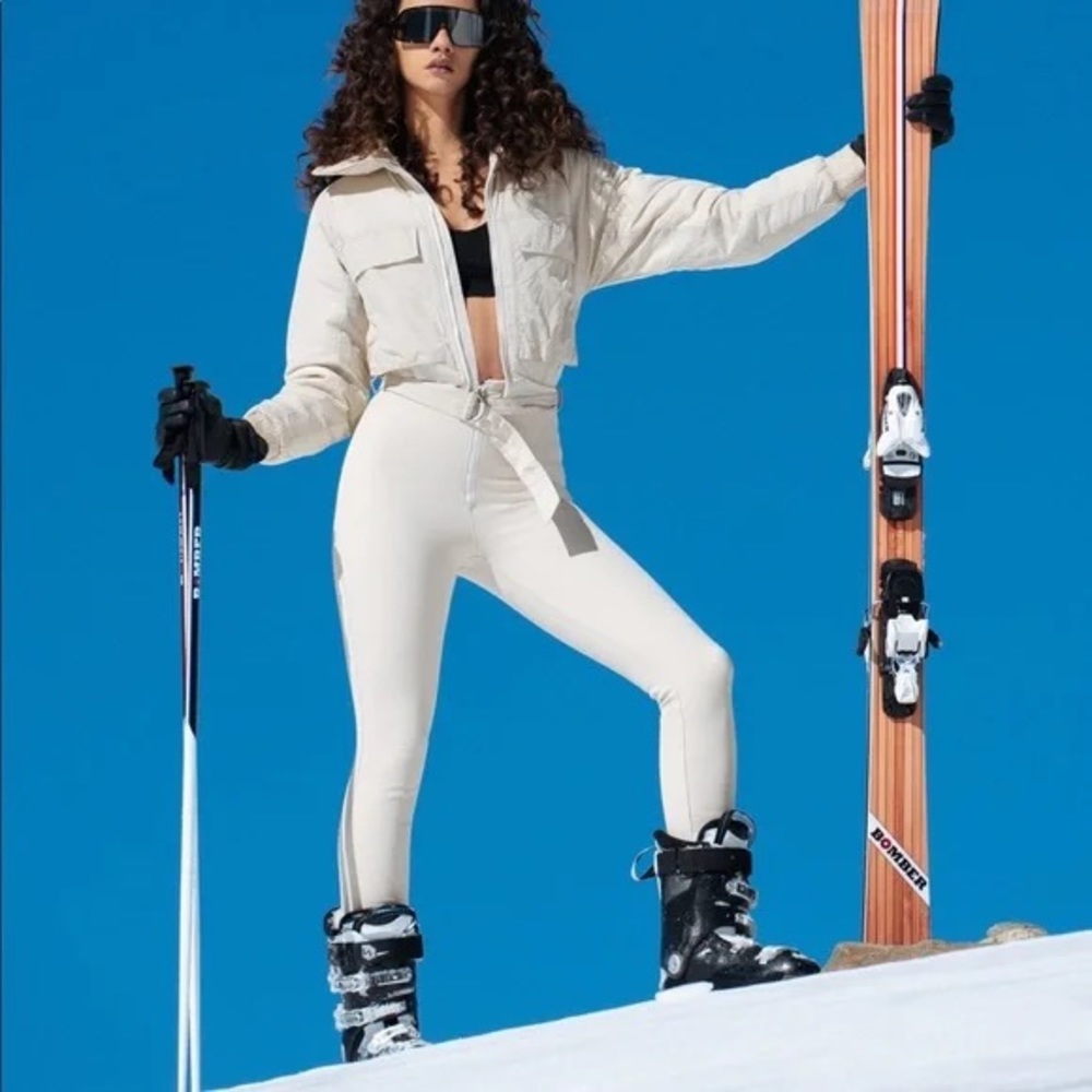 Cordova Telluride convertible panel Ski Suit in Beige, Size Small
